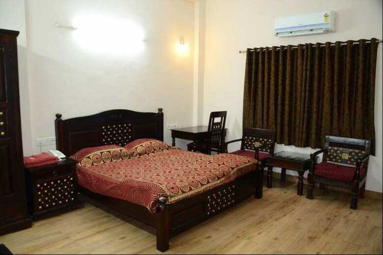 Hotel Nakhrali Dhani Village Resort
