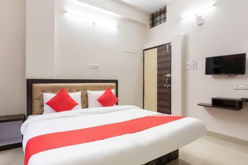 Hotel Oyo 36501 Royal Palace
