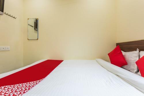 Oyo 47033 Hotel Krishna