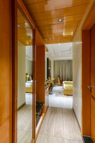 Express11 Hotel