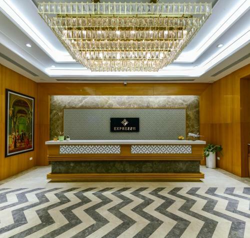 Express11 Hotel