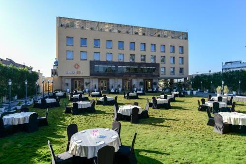 Express11 Hotel