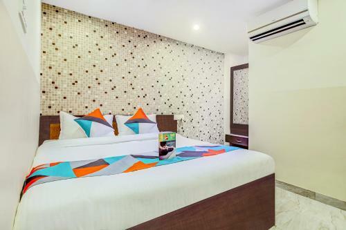 Hotel Fabexpress Acroinn