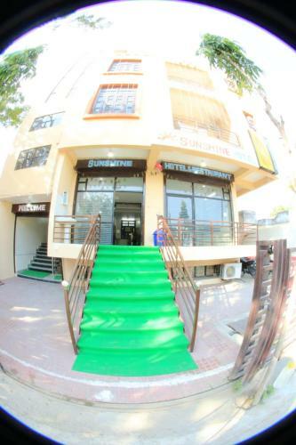 Sunshine Hotel