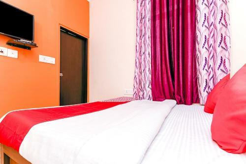 Oyo 30328 Hotel Shyam Palace