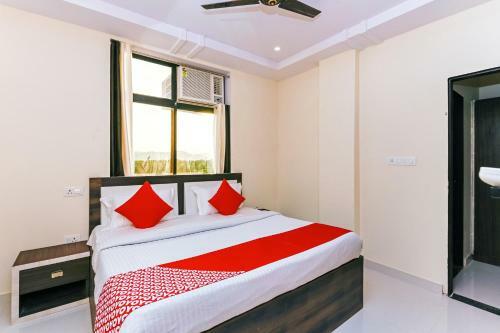 Oyo 30328 Hotel Shyam Palace