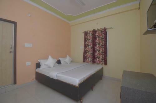 Hotel Oyo 36200 Murli Guest House