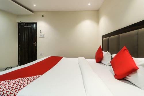 Oyo 62485 Hotel City Palace
