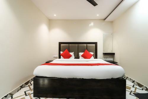 Oyo 62485 Hotel City Palace