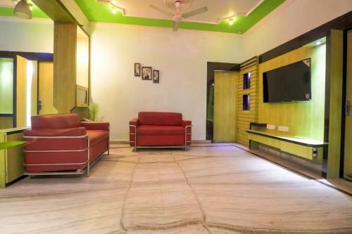 Hotel Oyo 78411 The Luxury Living
