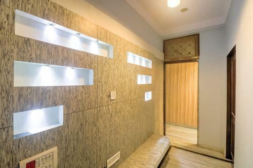 Hotel Oyo 78411 The Luxury Living