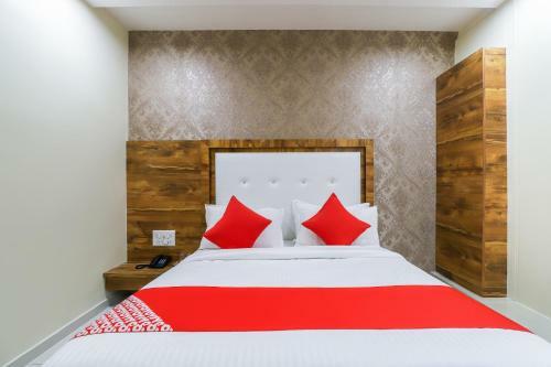 Oyo 64029 Hotel Phoenix