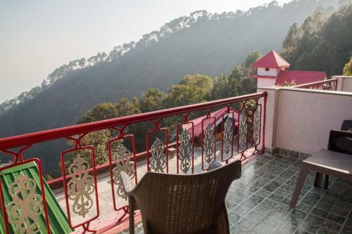 Hotel Blue Pine Resort