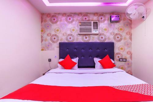 Oyo 35652 Hotel Baba Genext