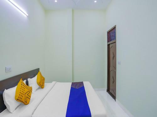 Hotel Spot On 78529 Rr Guest House