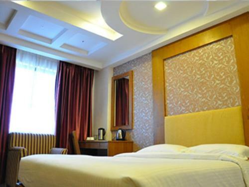 Hotel The Vijay Park - Airport