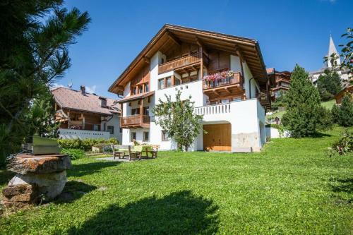Apartaments Tino