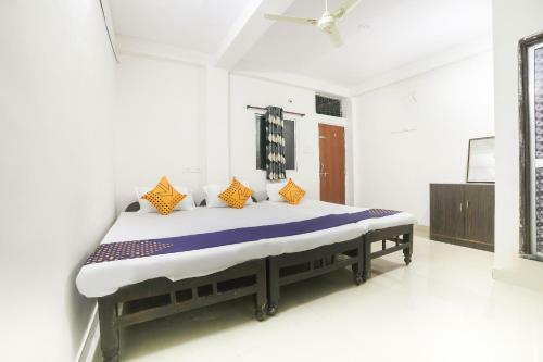 Hotel Spot On 63069 Anuj Guest House