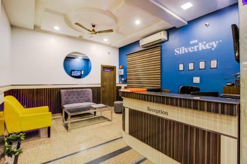 Hotel Silverkey Executive Stays 42891 Hira Palace