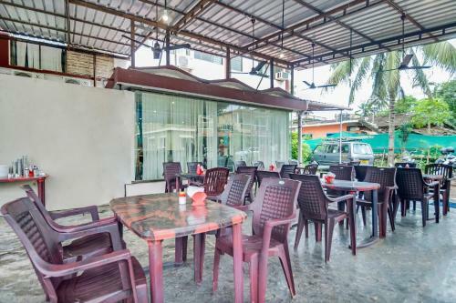 Hotel Oyo 45983 Savera Holiday Home