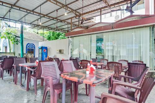 Hotel Oyo 45983 Savera Holiday Home