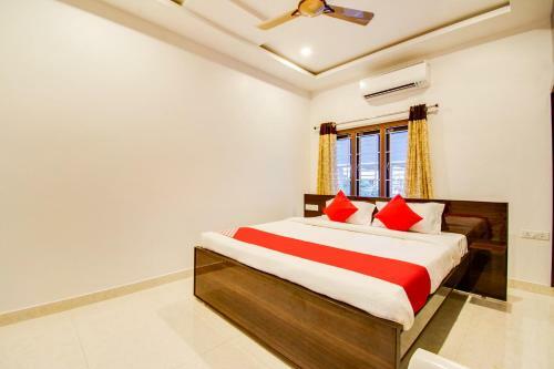 Hotel Oyo 37958 Rvn Guest Inn