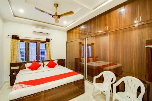 Hotel Oyo 37958 Rvn Guest Inn