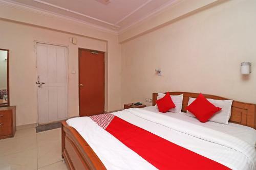 Oyo 29941 Hotel Hukum Palace