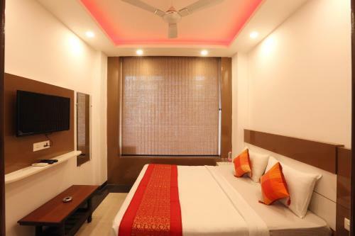Hotel Couple Choice Inn