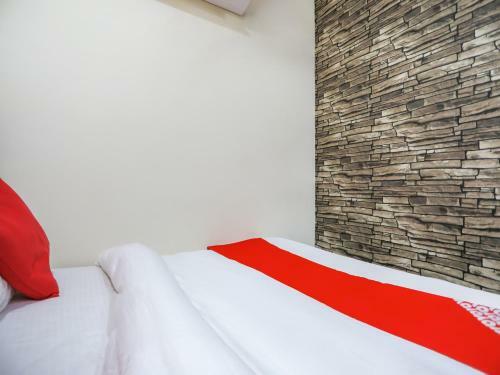 Oyo 75705 Hotel Ars Inn