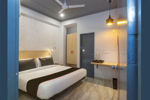 Hotel Oyo 80121 Collection O Roshan's Inn