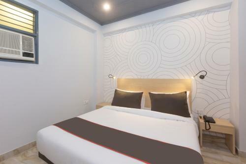Hotel Oyo 80121 Collection O Roshan's Inn