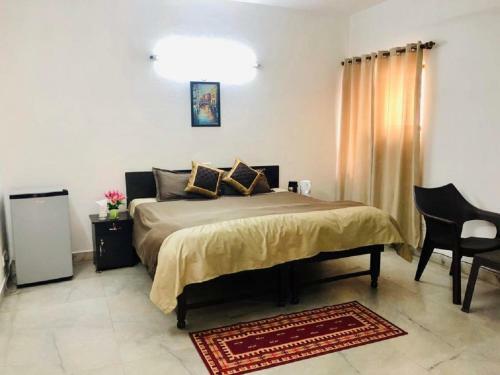 Hostal Saket Residecy