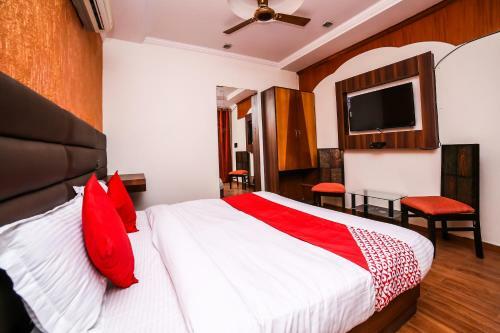 Oyo 26589 Hotel Royal Town