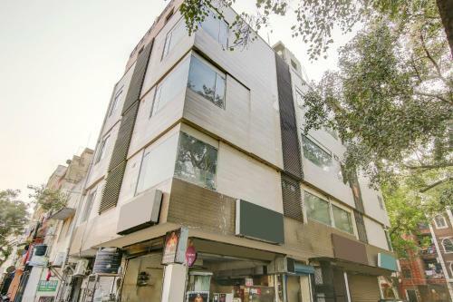 Hostal Oyo Home 65301 Livin Home Stay