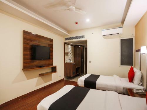 Hotel Capital O 75127 The Grand Jaycee