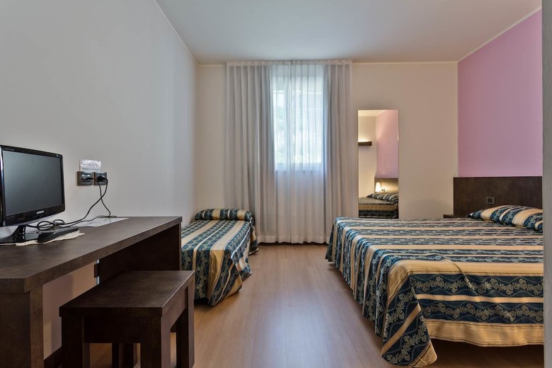 Hotel Due Laghi