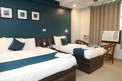 Hotel Hira Palace