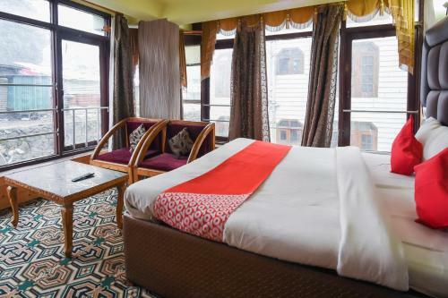 Oyo 65528 Hotel Hill View