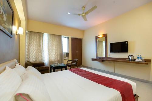 Hotel Express Inn
