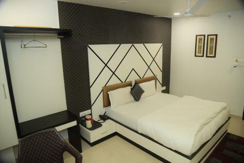 Hotel Divya Inn