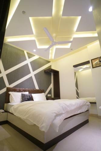 Hotel Divya Inn