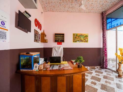 Hostal Oyo Home 78605 Hotel Hayatt Opposite Advance College