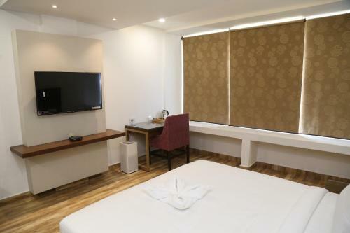 Hotel Ak Suites