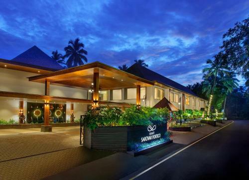 Hotel Sobit Sarovar Portico