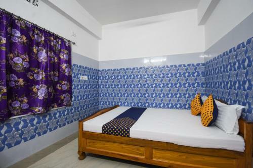 Oyo 49541 Hotel Waris Residency