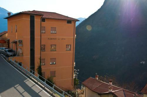 Hotel Albergo De Jean