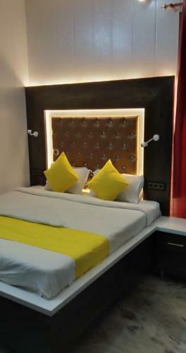 Hostal Maa Vaibhav Laxmi Yellow Guest House