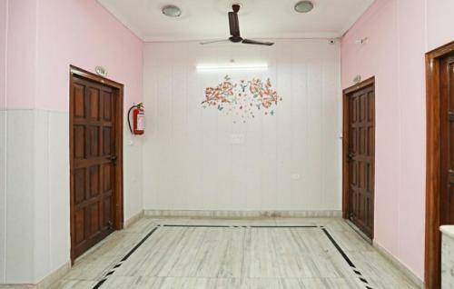 Hostal Maa Vaibhav Laxmi Yellow Guest House