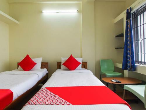 Hotel Oyo 76215 Royal Residency